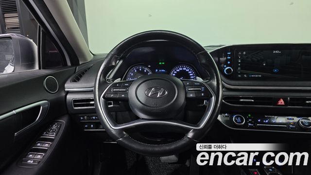 Hyundai Sonata (DN8) 2.0 Premium 2021 — фото 16