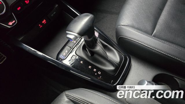 Kia Stonic 1.4 Prestige 2020 — фото 9
