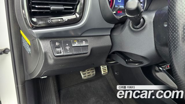 Kia Stonic 1.4 Prestige 2020 — фото 18