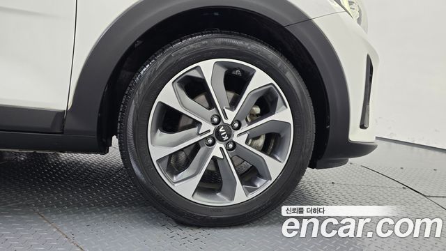 Kia Stonic 1.4 Prestige 2020 — фото 21