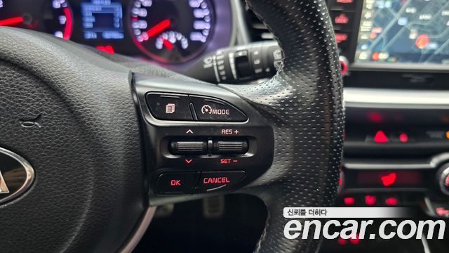 Kia Stonic 1.4 Prestige 2020 — фото 28