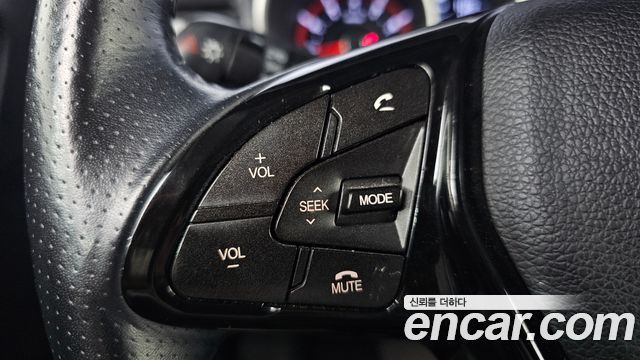 KG Mobility (SsangYong) Tivoli VX 2WD 2017 — фото 16