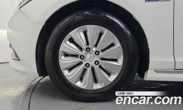 Hyundai Sonata Hybrid (LF) 2.0 HEV Modern 2016 — фото 5