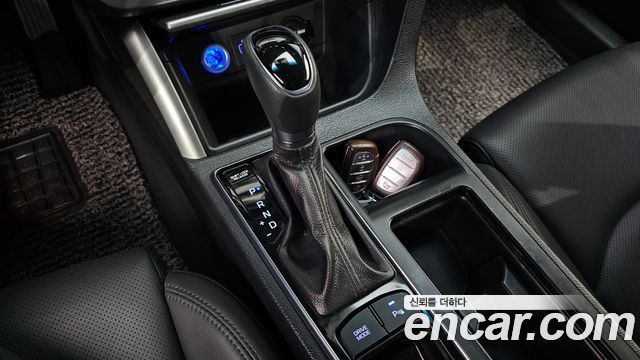 Hyundai Sonata Hybrid (LF) 2.0 HEV Modern 2016 — фото 9