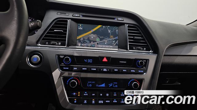 Hyundai Sonata Hybrid (LF) 2.0 HEV Modern 2016 — фото 14