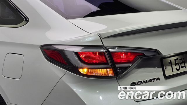 Hyundai Sonata Hybrid (LF) 2.0 HEV Modern 2016 — фото 23