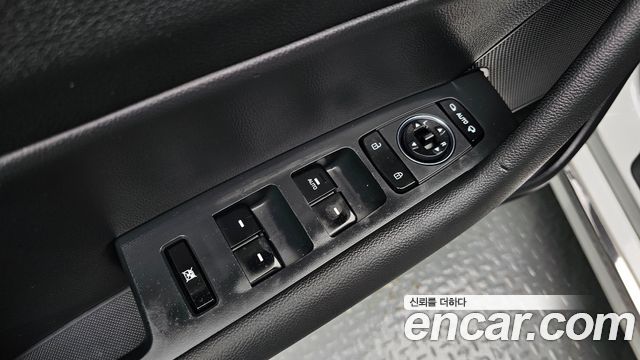 Hyundai Sonata Hybrid (LF) 2.0 HEV Modern 2016 — фото 28