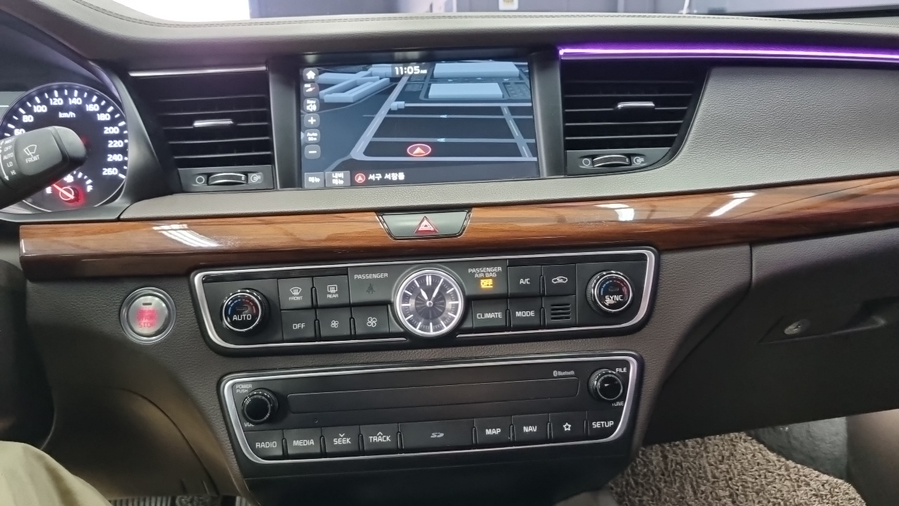 Kia K7 2.4 GDI Limited 2017 — фото 16