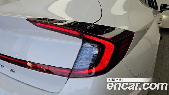 Hyundai Sonata (DN8) 1.6 Turbo Inspiration 2020 — фото 23
