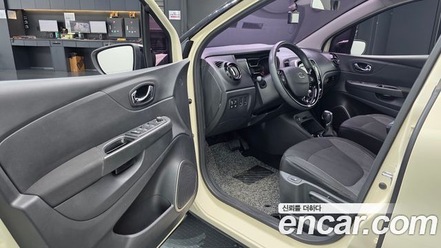 Renault Korea QM3 LE 2017 — фото 10
