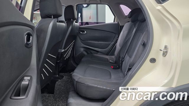 Renault Korea QM3 LE 2017 — фото 11