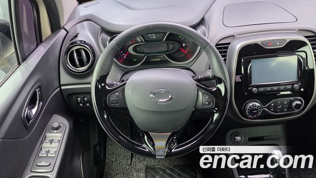 Renault Korea QM3 LE 2017 — фото 13