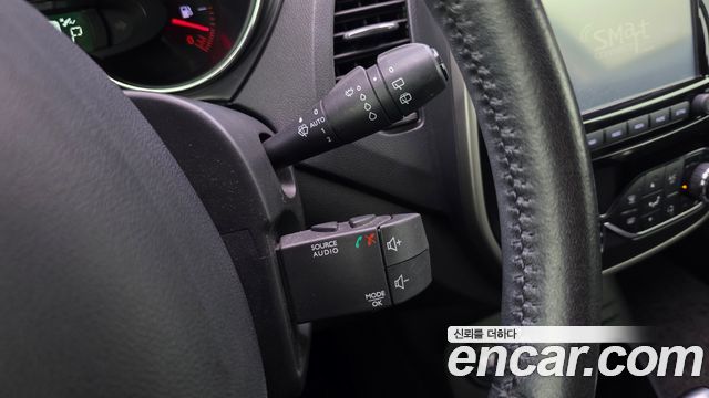 Renault Korea QM3 LE 2017 — фото 17