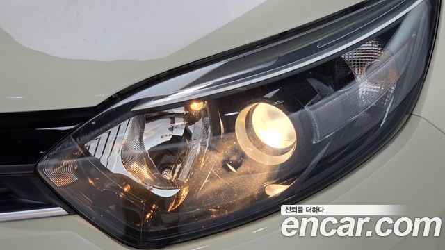 Renault Korea QM3 LE 2017 — фото 22