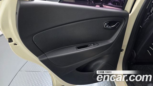 Renault Korea QM3 LE 2017 — фото 25