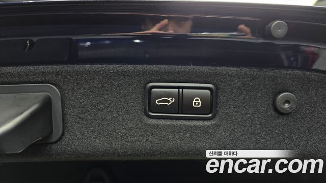 Genesis G70 3.3T Sport AWD Prestige 2019 — фото 18