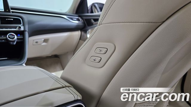 Genesis G70 3.3T Sport AWD Prestige 2019 — фото 34