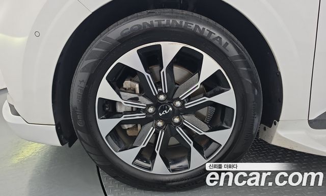 Kia Carnival (IV) Gasoline 9-Seater Hi-Limousine Signature 2022 — фото 5