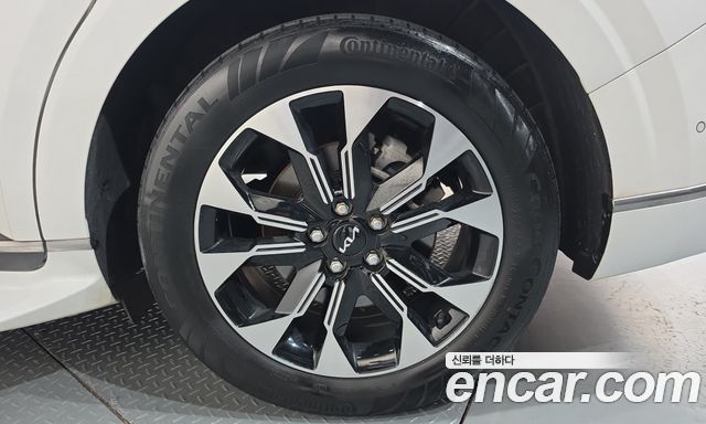 Kia Carnival (IV) Gasoline 9-Seater Hi-Limousine Signature 2022 — фото 21