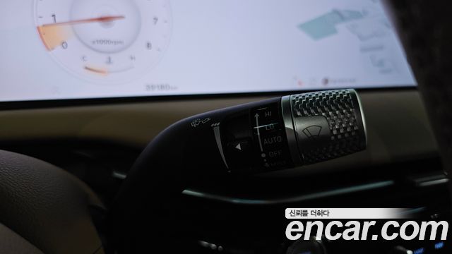 Genesis G80 (RG3) Gasoline 2.5 Turbo 2WD 2025 — фото 28