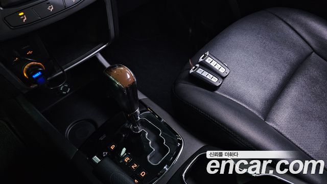 KG Mobility (SsangYong) Korando C 2.2 RX 2WD DLX 2016 — фото 9