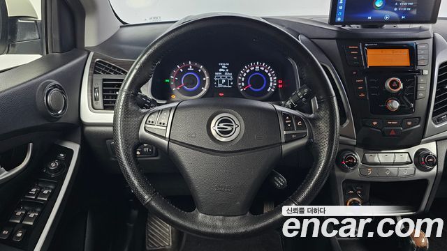 KG Mobility (SsangYong) Korando C 2.2 RX 2WD DLX 2016 — фото 13