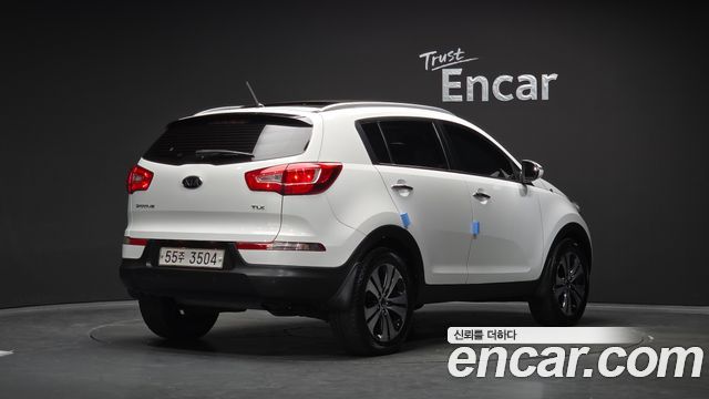 Kia Sportage R Diesel 2WD TLX High-Deluxe 2011 — фото 2