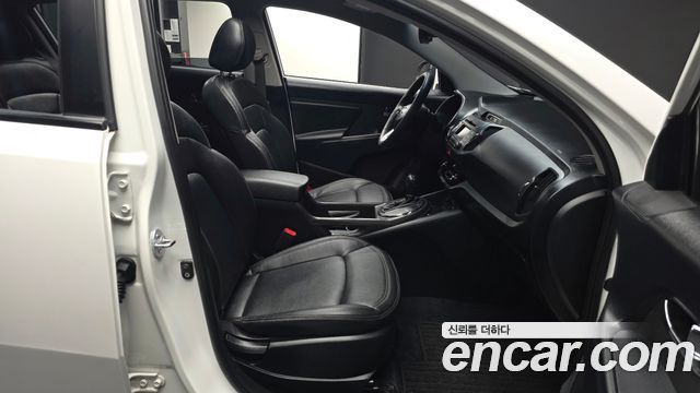 Kia Sportage R Diesel 2WD TLX High-Deluxe 2011 — фото 11