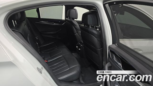 BMW 5 Series (G30) 520d M Sport Package Plus 2020 — фото 11