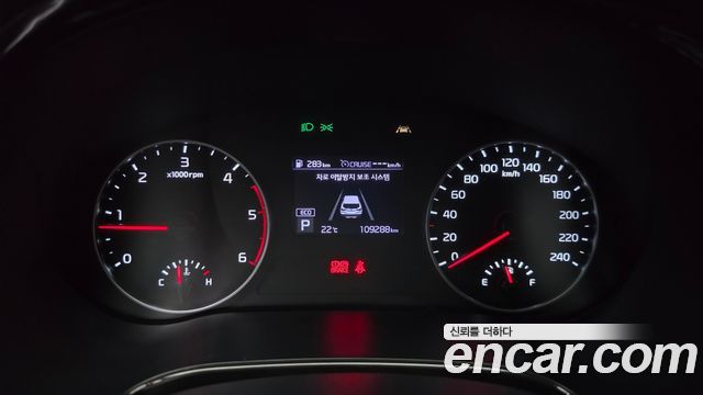 Kia Seltos Diesel 1.6 2WD Prestige 2021 — фото 8
