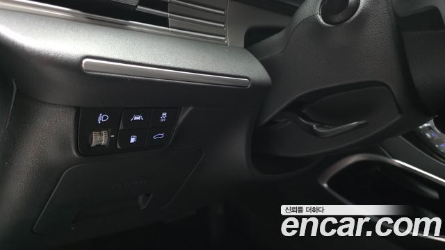 Hyundai Grandeur (IG) 3.0 LPi (Taxi) Deluxe 2023 — фото 29