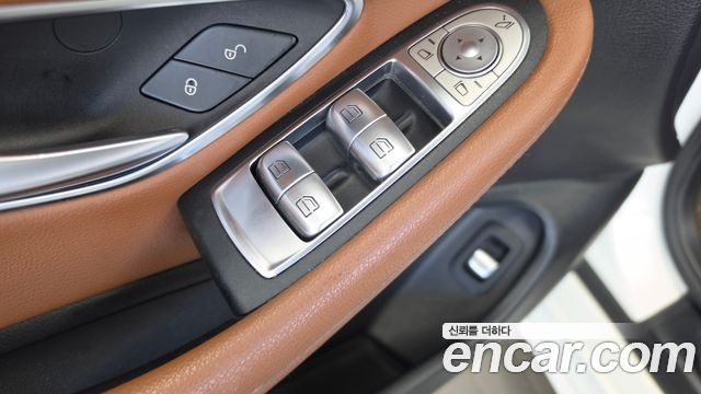 Mercedes-Benz C-Class (W205) C43 AMG 4MATIC Cabrioiet 2019 — фото 27