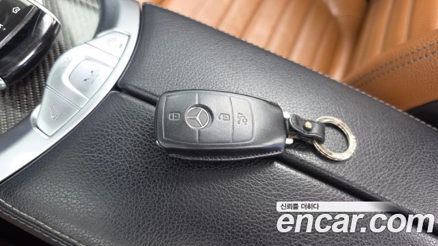 Mercedes-Benz C-Class (W205) C43 AMG 4MATIC Cabrioiet 2019 — фото 29