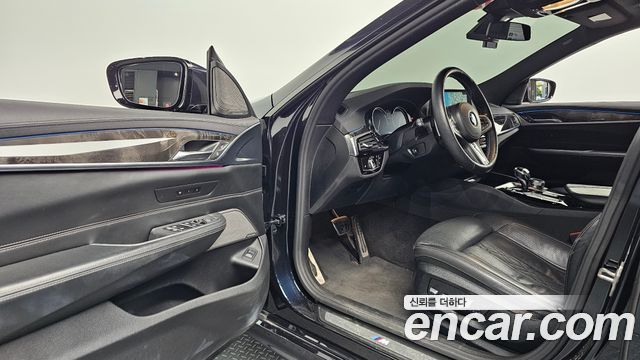 BMW 6 Series GT (G32) 640i xDrive M Sport 2018 — фото 10