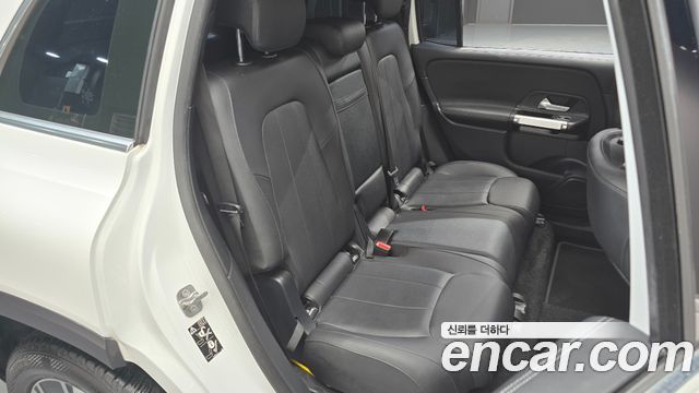 Mercedes-Benz GLB-Class (X247) GLB200 d 2024 — фото 12