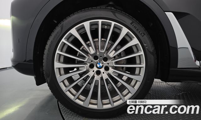BMW X7 (G07) xDrive 40i Design Pure Excellence 7-Seater 2021 — фото 5