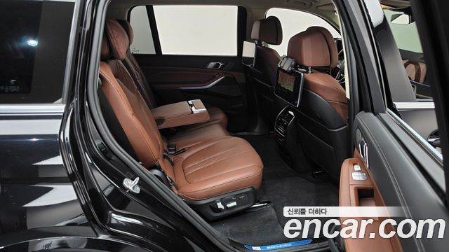 BMW X7 (G07) xDrive 40i Design Pure Excellence 7-Seater 2021 — фото 11