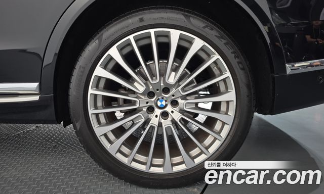 BMW X7 (G07) xDrive 40i Design Pure Excellence 7-Seater 2021 — фото 21