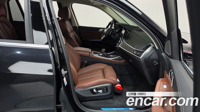 BMW X7 (G07) xDrive 40i Design Pure Excellence 7-Seater 2021 — фото 26