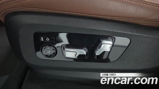 BMW X7 (G07) xDrive 40i Design Pure Excellence 7-Seater 2021 — фото 31