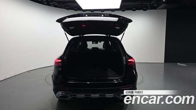 Mercedes-Benz GLC-Class (X254) GLC300 4MATIC AMG Line 2024 — фото 34