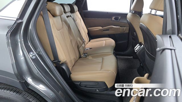 Kia Sorento (IV) Gasoline 2.5T 2WD Noblesse 2024 — фото 11