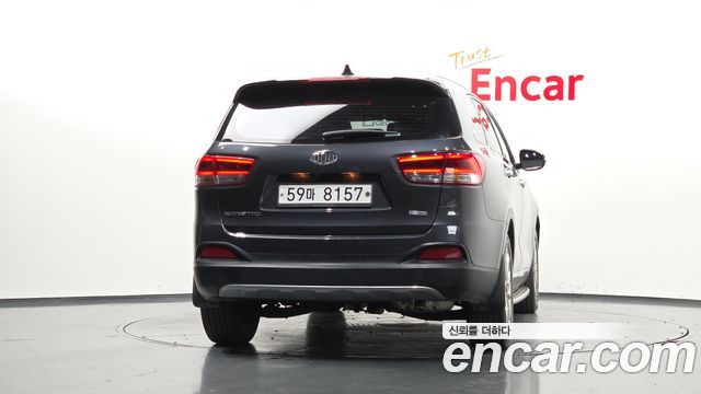 Kia Sorento Diesel 2.0 2WD Noblesse 2015 — фото 4