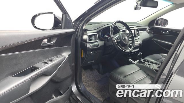 Kia Sorento Diesel 2.0 2WD Noblesse 2015 — фото 10