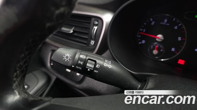 Kia Sorento Diesel 2.0 2WD Noblesse 2015 — фото 16