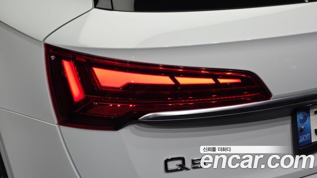Audi Q5 (FY) 45 TFSI Quattro Premium 2021 — фото 23