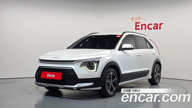 Kia Niro Prestige 2022 — фото 1