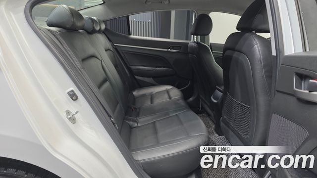 Hyundai Avante (AD) 1.6 GDI Style 2018 — фото 12