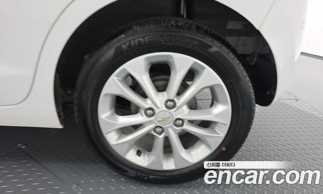 Chevrolet Spark Premier 2022 — фото 21
