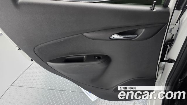 Chevrolet Spark Premier 2022 — фото 25